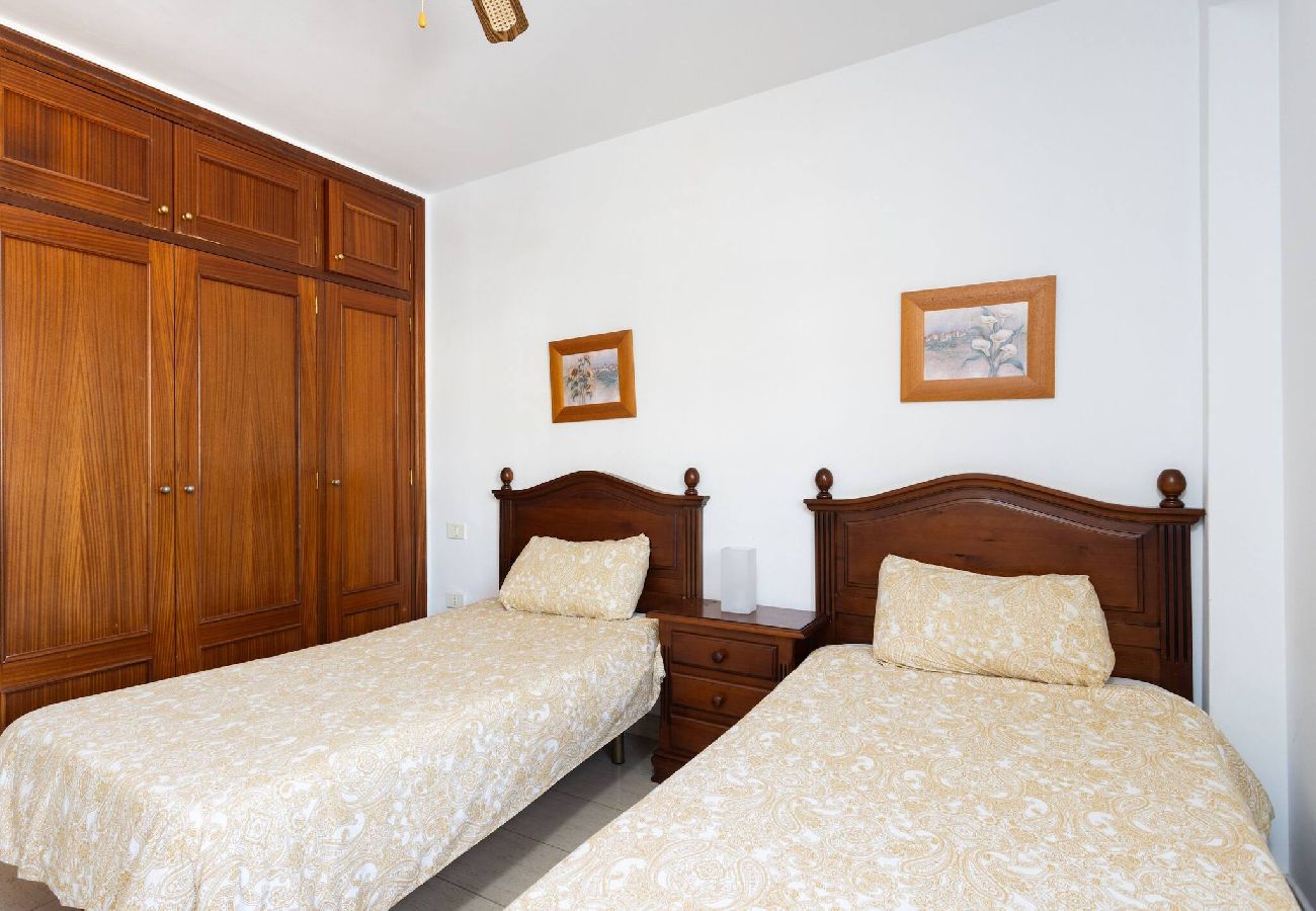 Apartamento en Arona - Trip Los  Cristianos  cerca de playa 