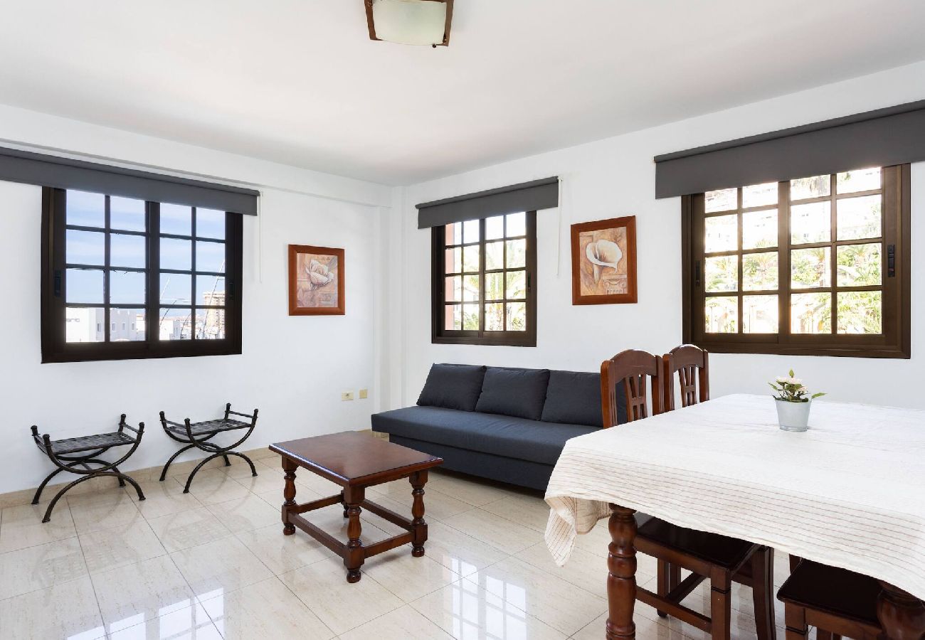 Apartamento en Arona - Trip Los  Cristianos  cerca de playa 