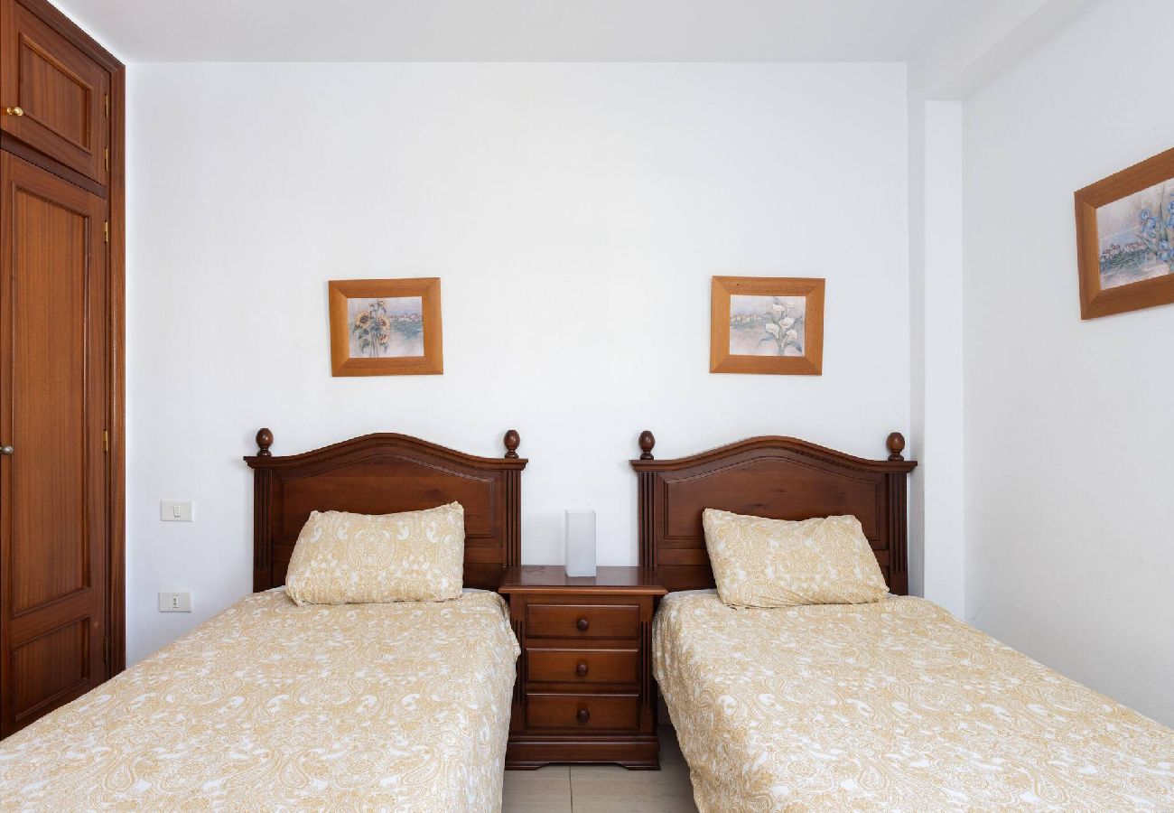 Apartamento en Arona - Trip Los  Cristianos  cerca de playa 