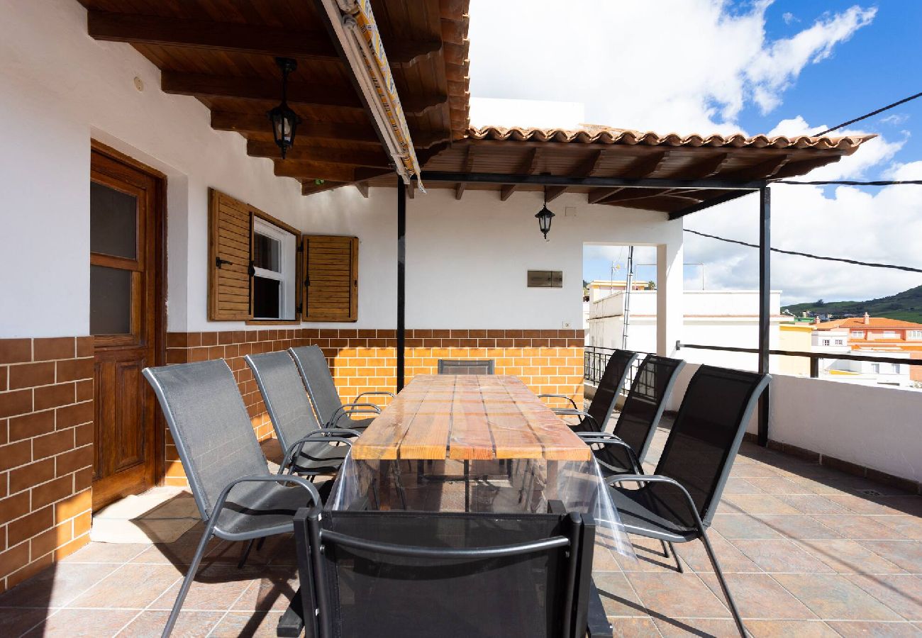 Villa en San Cristobal de La Laguna - Live Tata Casa con jardin y vistas 