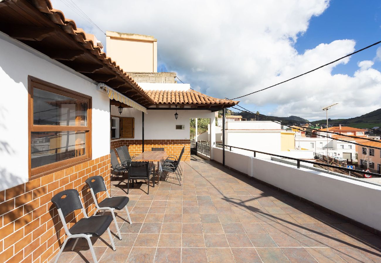 Villa en San Cristobal de La Laguna - Live Tata Casa con jardin y vistas 