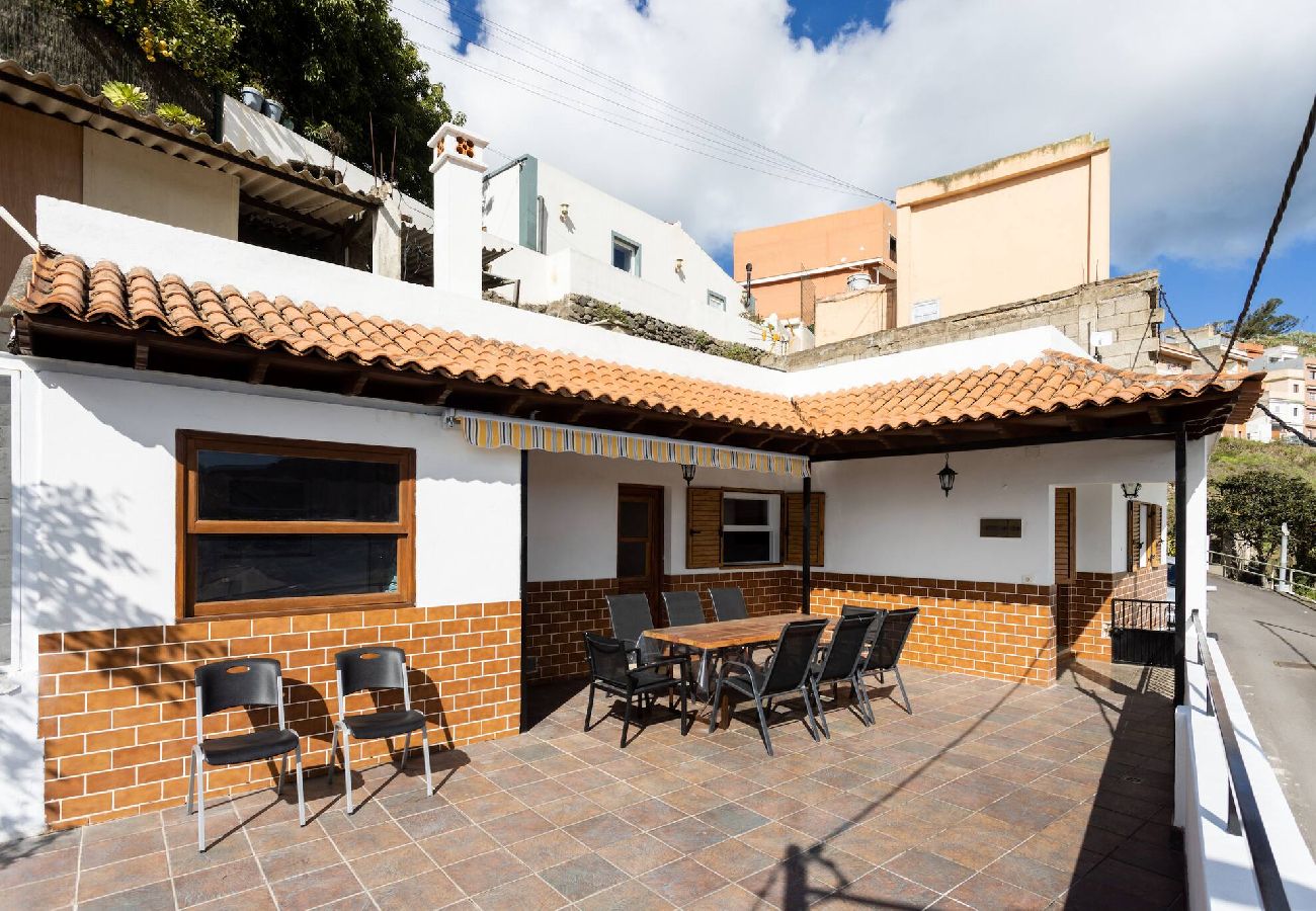 Villa en San Cristobal de La Laguna - Live Tata Casa con jardin y vistas 