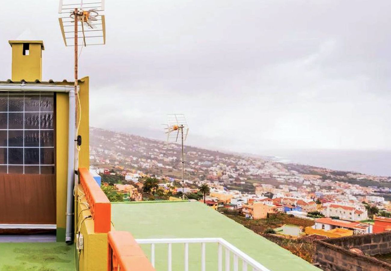 Casa en Santa Cruz de Tenerife - Live la Victoria Carril Casa acogedora con terraza 