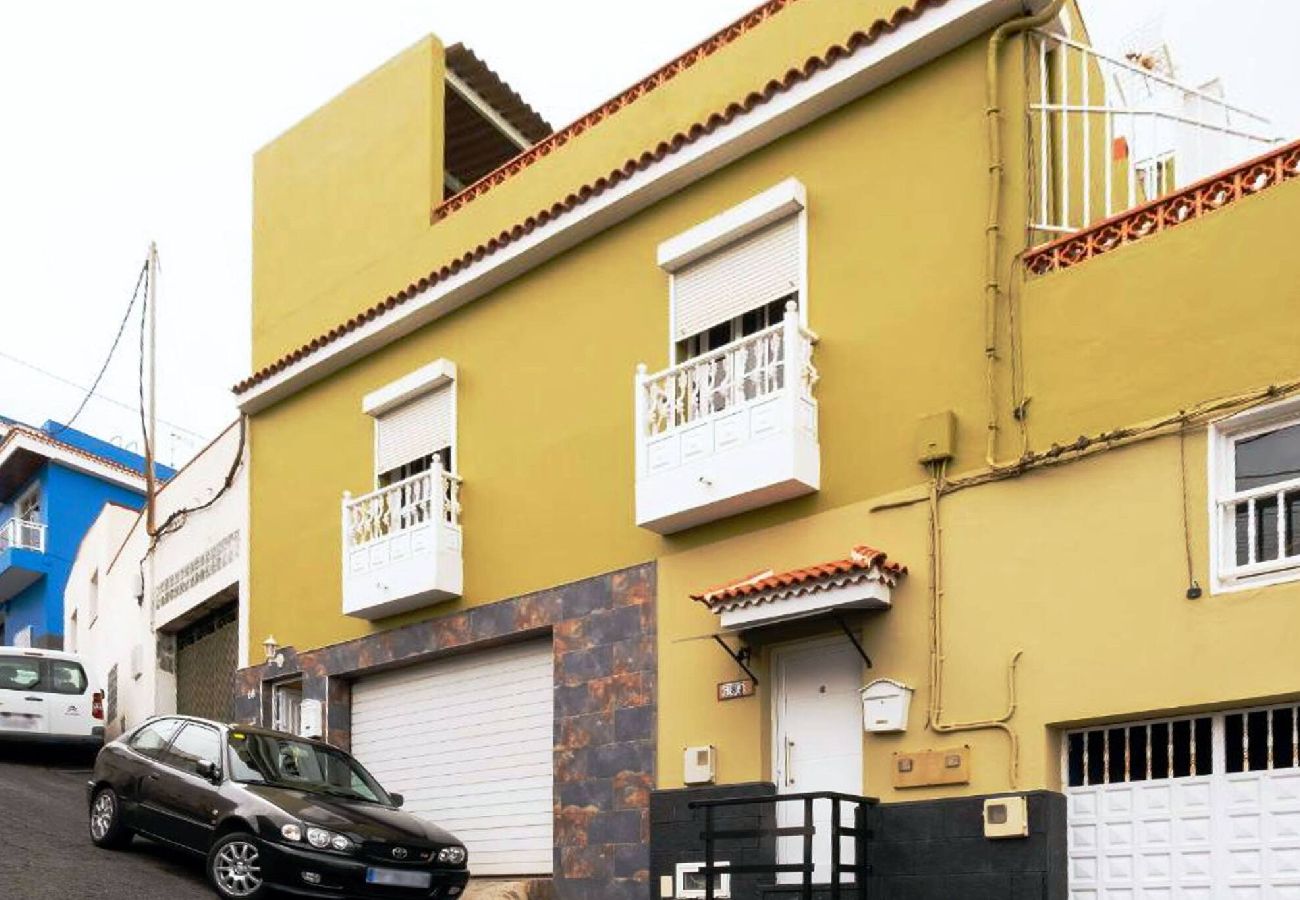Casa en Santa Cruz de Tenerife - Live la Victoria Carril Casa acogedora con terraza 