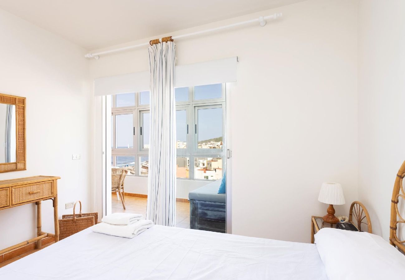 Apartamento en Bajamar - Live Bajamar Luna c/ Balcón y Vistas al Mar 