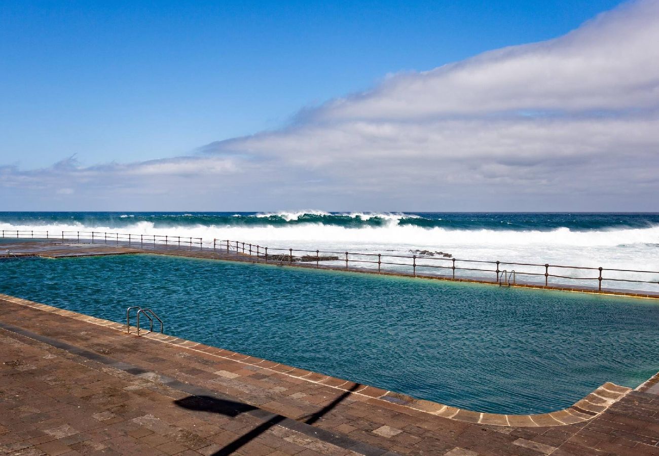 Apartamento en Bajamar - Live Bajamar Luna c/ Balcón y Vistas al Mar 