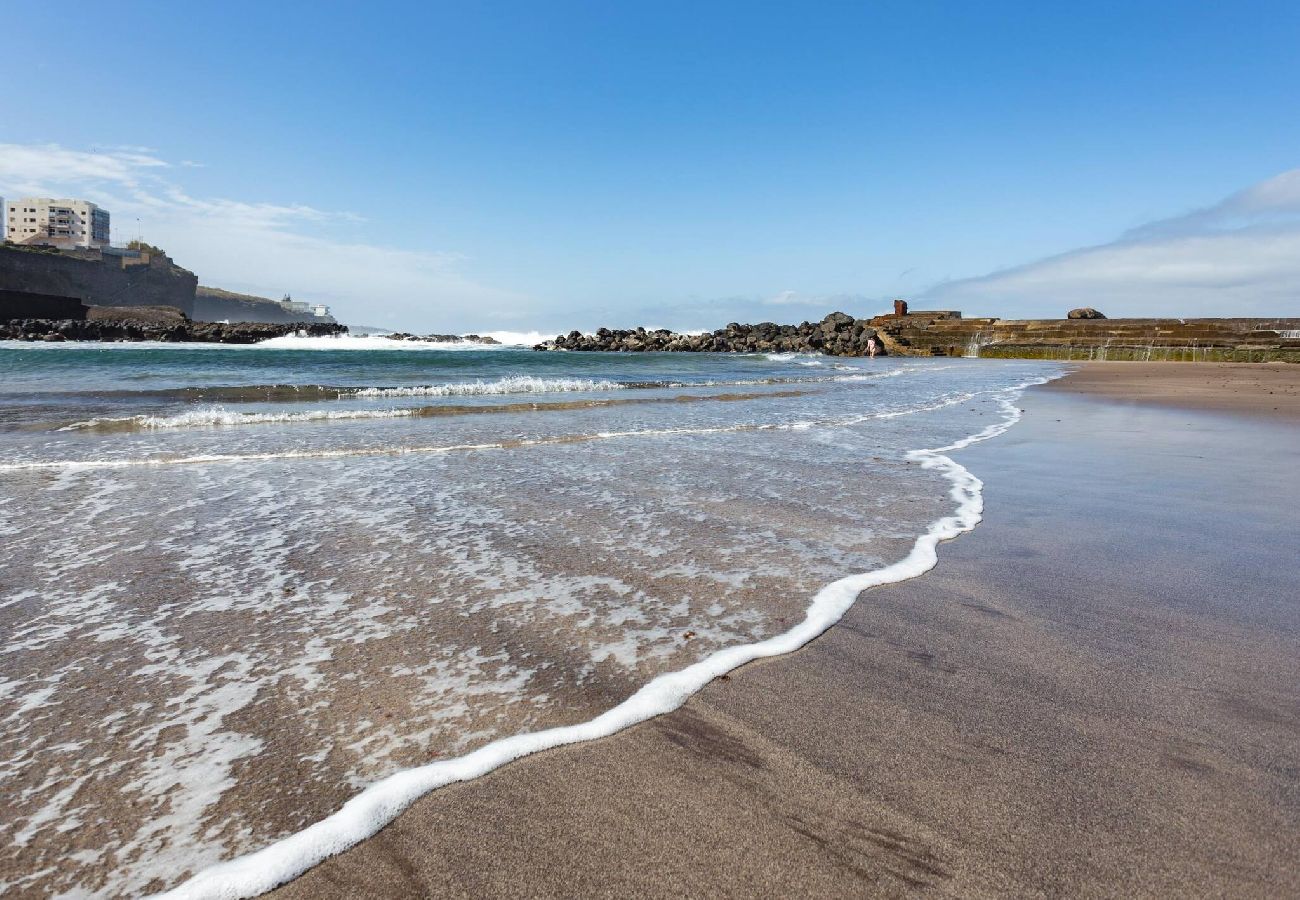 Apartamento en Bajamar - Live Bajamar Luna c/ Balcón y Vistas al Mar 