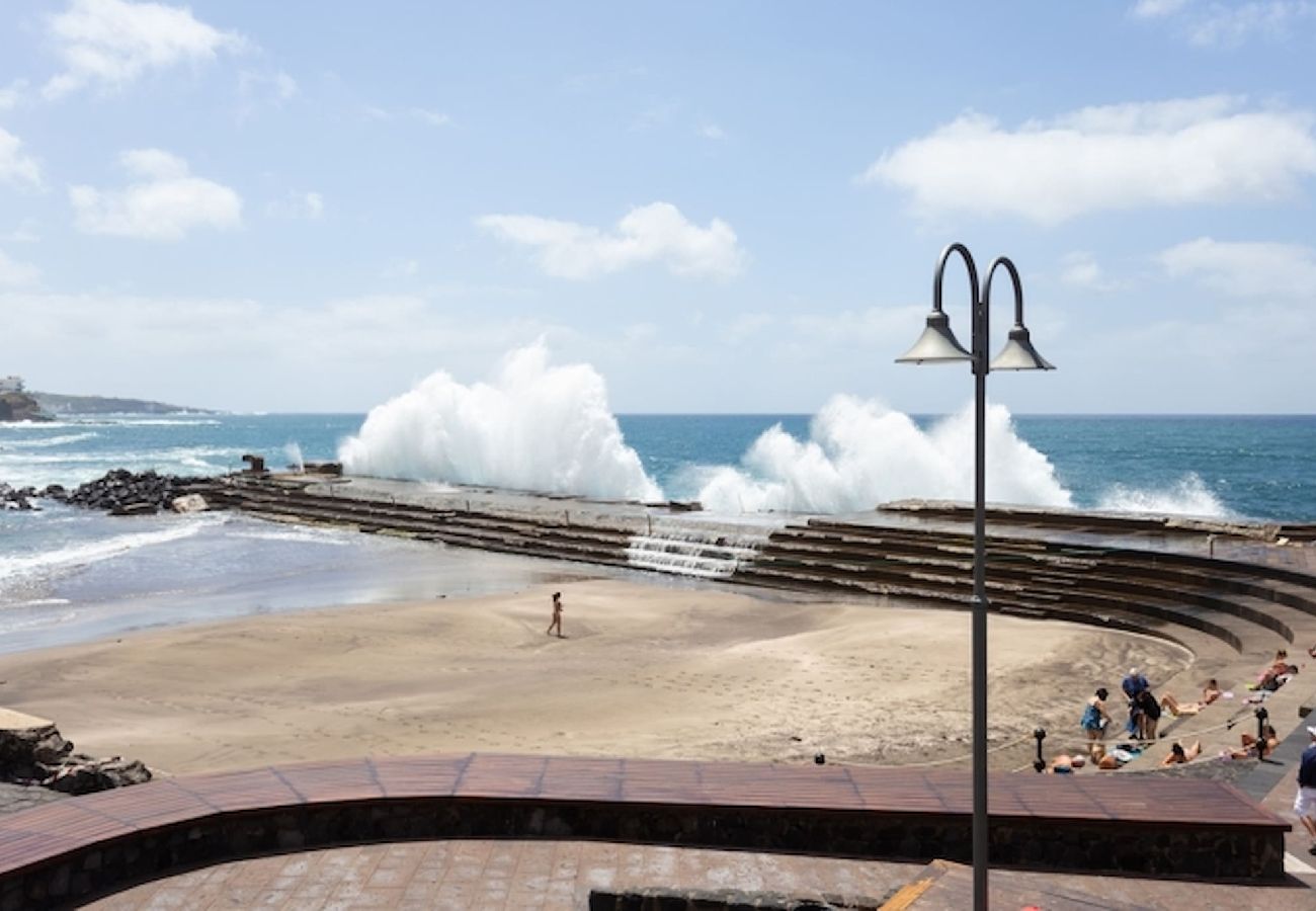 Apartamento en Bajamar - Live Bajamar Luna c/ Balcón y Vistas al Mar 