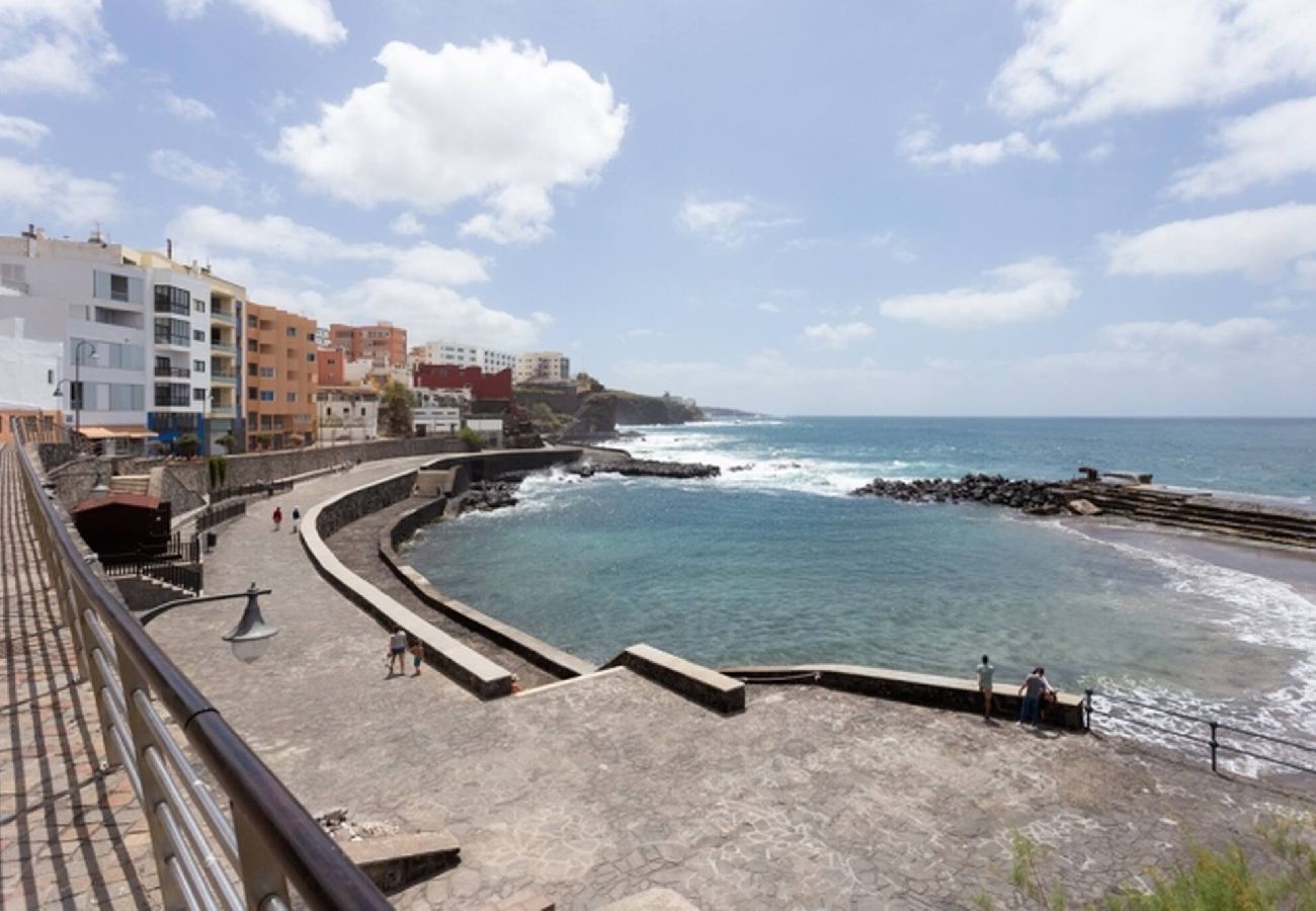 Apartamento en Bajamar - Live Bajamar Luna c/ Balcón y Vistas al Mar 