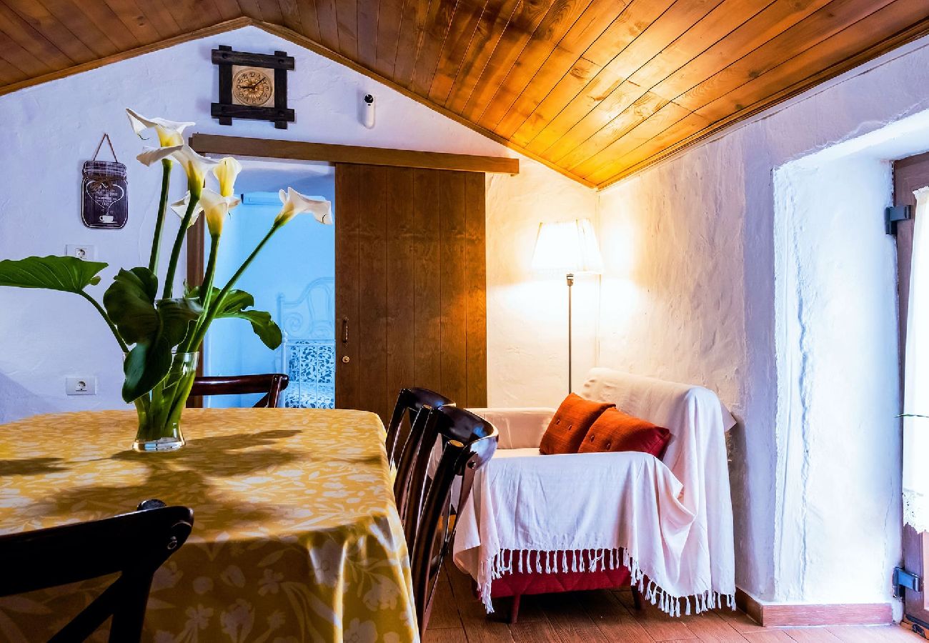 Casa en Buenavista del Norte - Live Buenavista El Palmar casa con jardin 