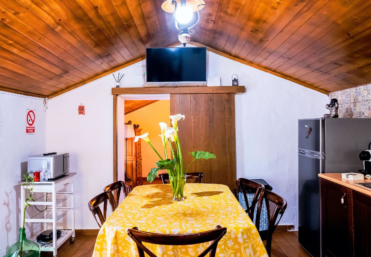 Casa en Buenavista del Norte - Live Buenavista El Palmar casa con jardin 