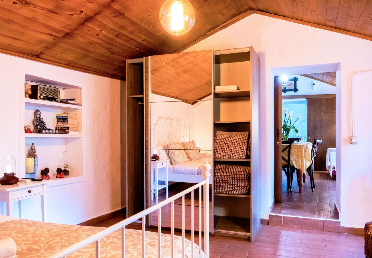 Casa en Buenavista del Norte - Live Buenavista El Palmar casa con jardin 