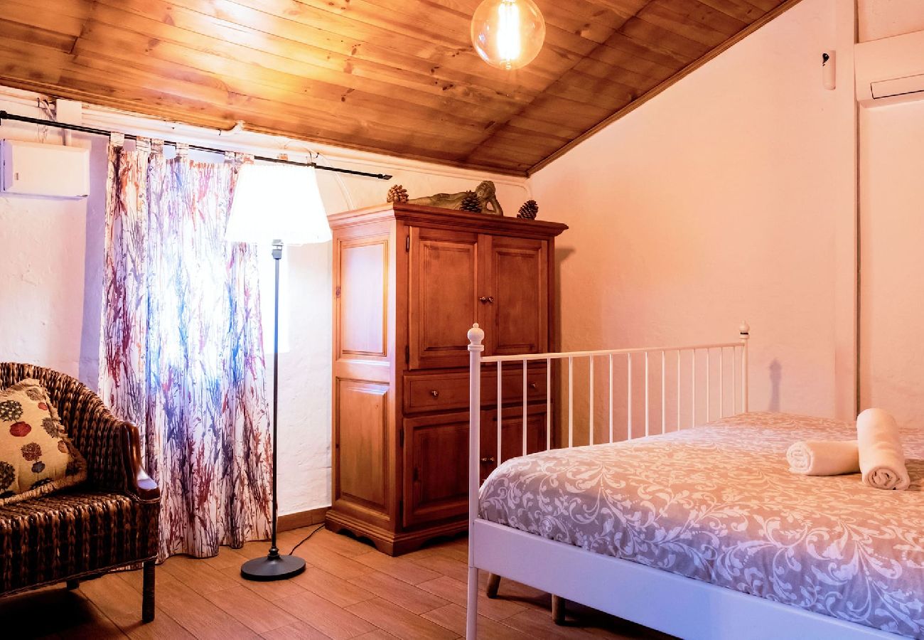 Casa en Buenavista del Norte - Live Buenavista El Palmar casa con jardin 