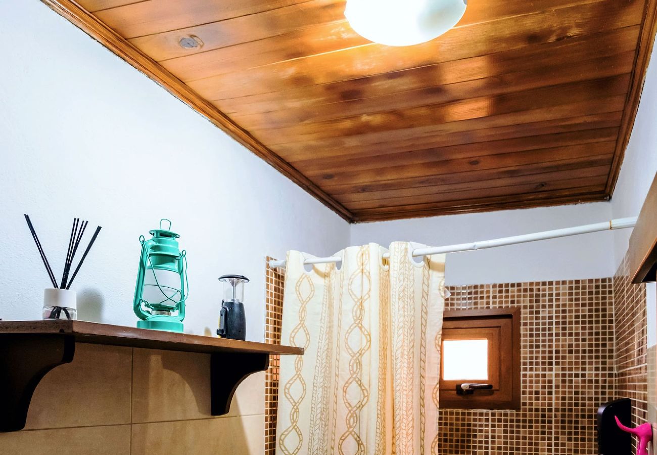 Casa en Buenavista del Norte - Live Buenavista El Palmar casa con jardin 