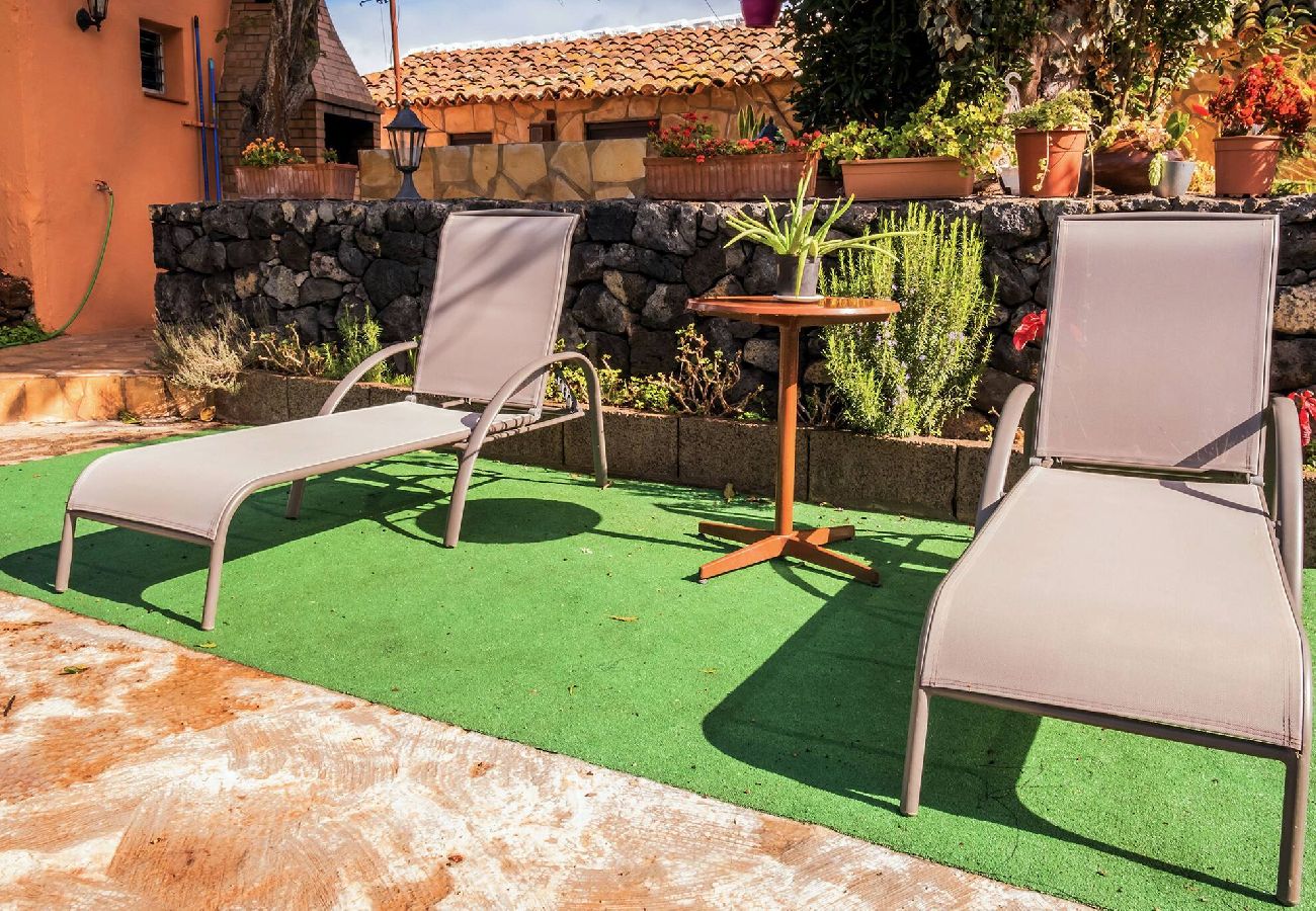 Casa en Buenavista del Norte - Live Buenavista El Palmar casa con jardin 