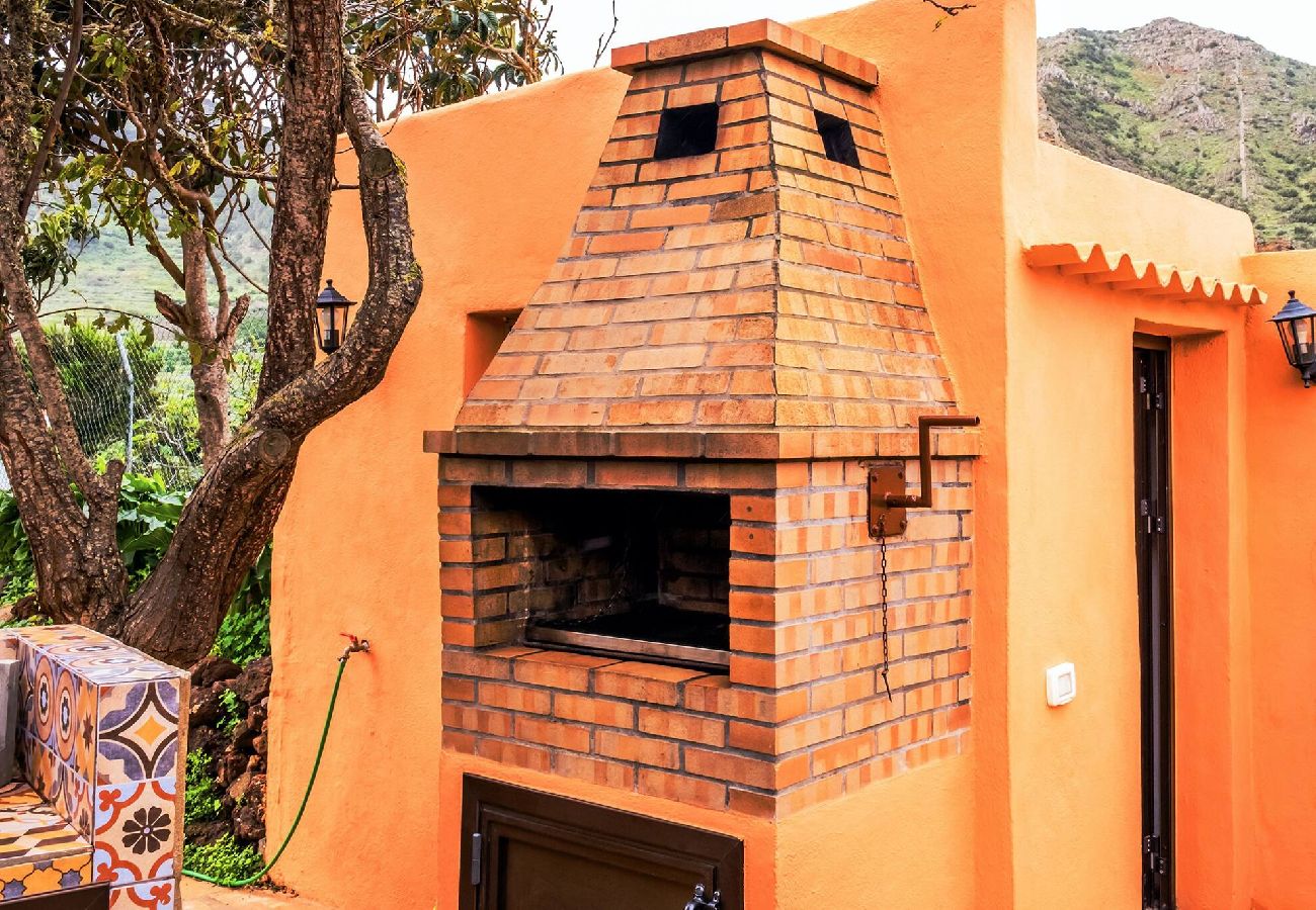 Casa en Buenavista del Norte - Live Buenavista El Palmar casa con jardin 