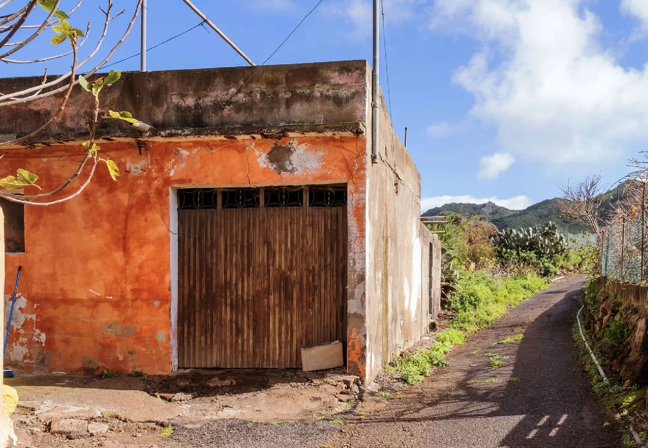 Casa en Buenavista del Norte - Live Buenavista El Palmar casa con jardin 