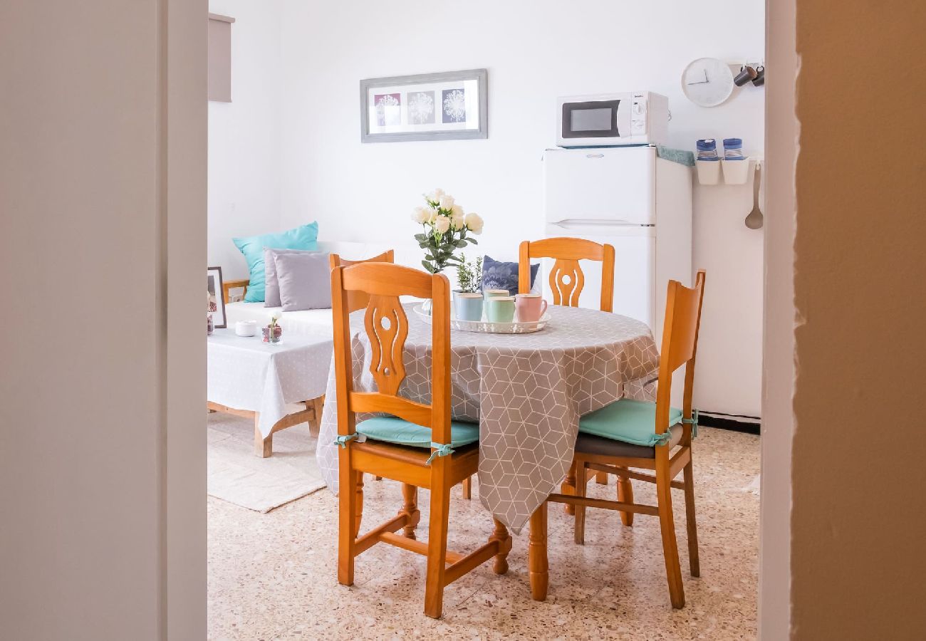 Apartamento en San Cristobal de La Laguna - Live Tenerife La Barranquera con vistas al mar 