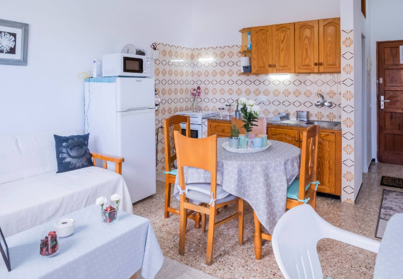 Apartamento en San Cristobal de La Laguna - Live Tenerife La Barranquera con vistas al mar 