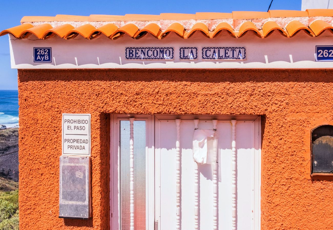 Apartamento en San Cristobal de La Laguna - Live Tenerife La Barranquera con vistas al mar 