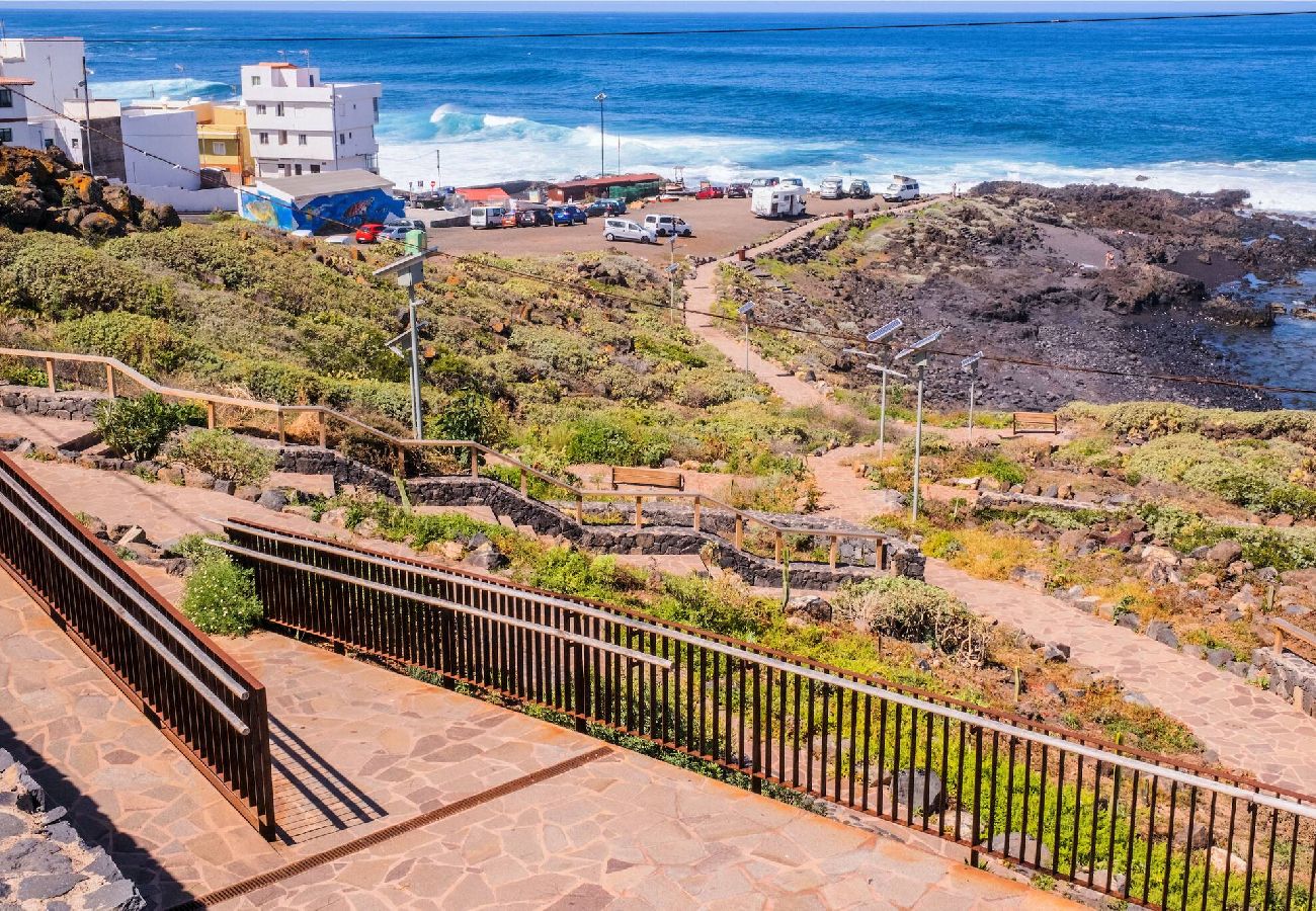 Apartamento en San Cristobal de La Laguna - Live Tenerife La Barranquera con vistas al mar 