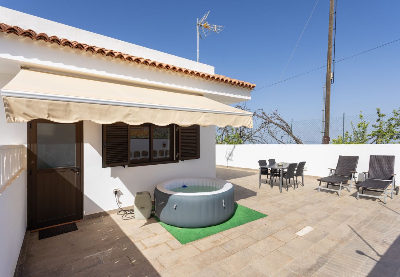 Casa en Adeje - Live Adeje Taucho Relax Place with Terrace