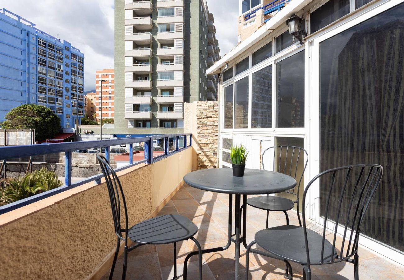 Apartamento en Candelaria - Live Candelaria Serviola con balcon 