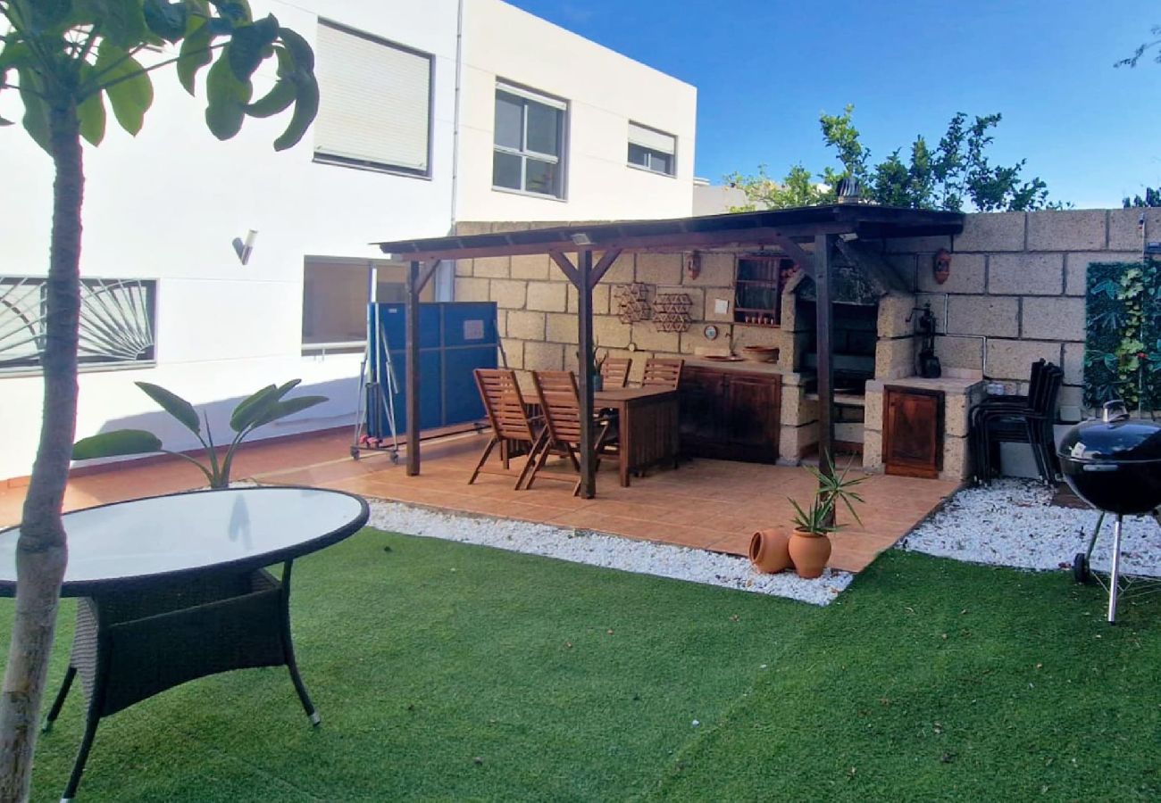 Casa en Candelaria - -