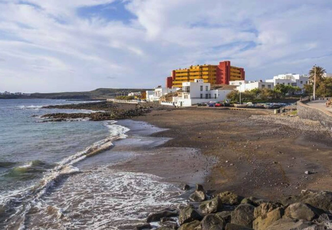 Casa en Poris de Abona - Live Poris Begonia 87 con terraza y vista al mar 