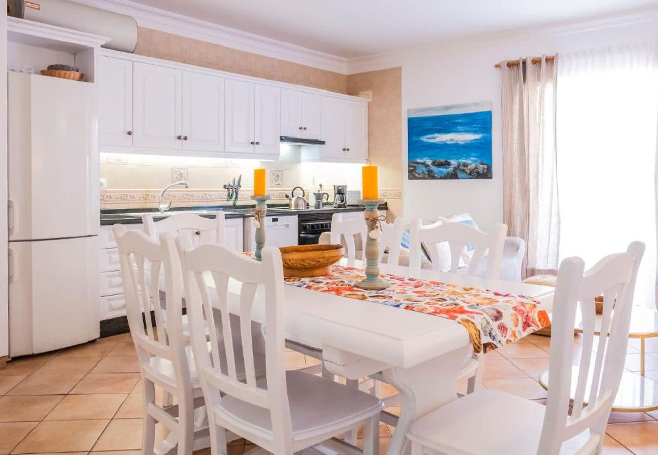 Casa en Poris de Abona - Live Poris Begonia 87 con terraza y vista al mar 