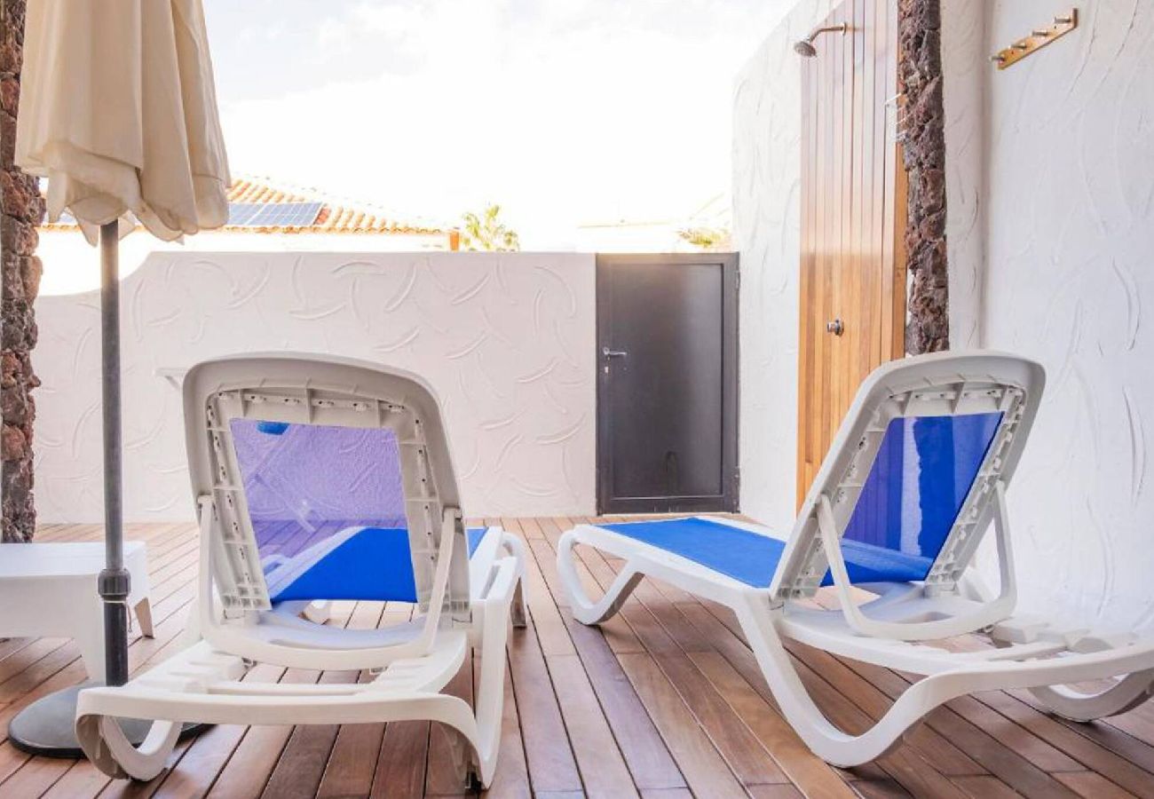 Casa en Poris de Abona - Live Poris Begonia 87 con terraza y vista al mar 