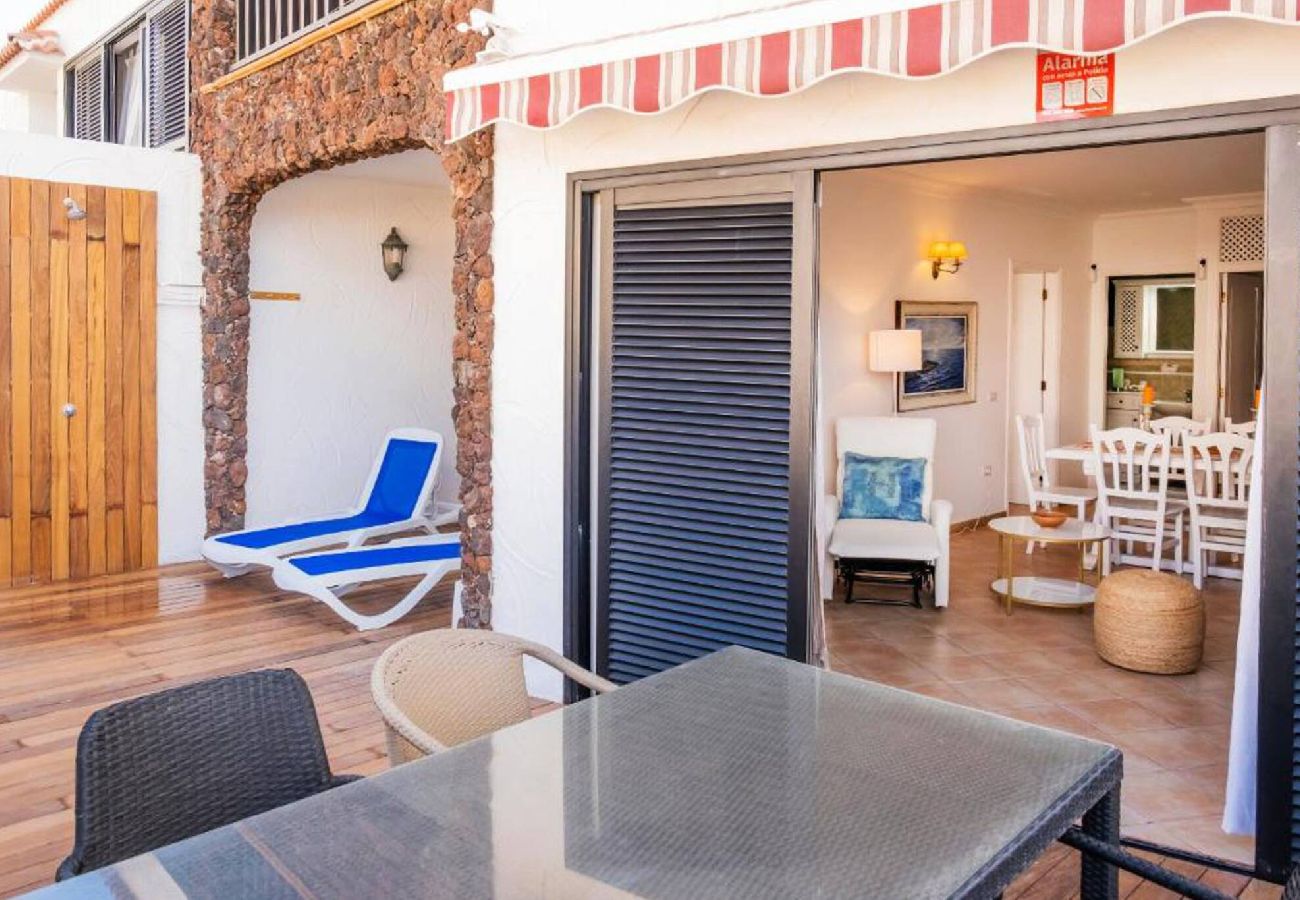 Casa en Poris de Abona - Live Poris Begonia 87 con terraza y vista al mar 