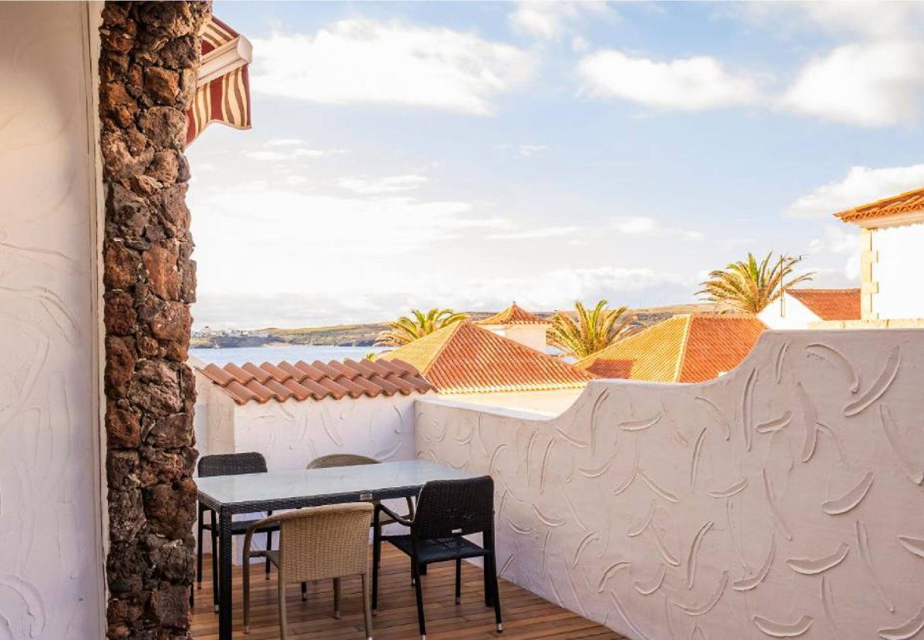 Casa en Poris de Abona - Live Poris Begonia 87 con terraza y vista al mar 