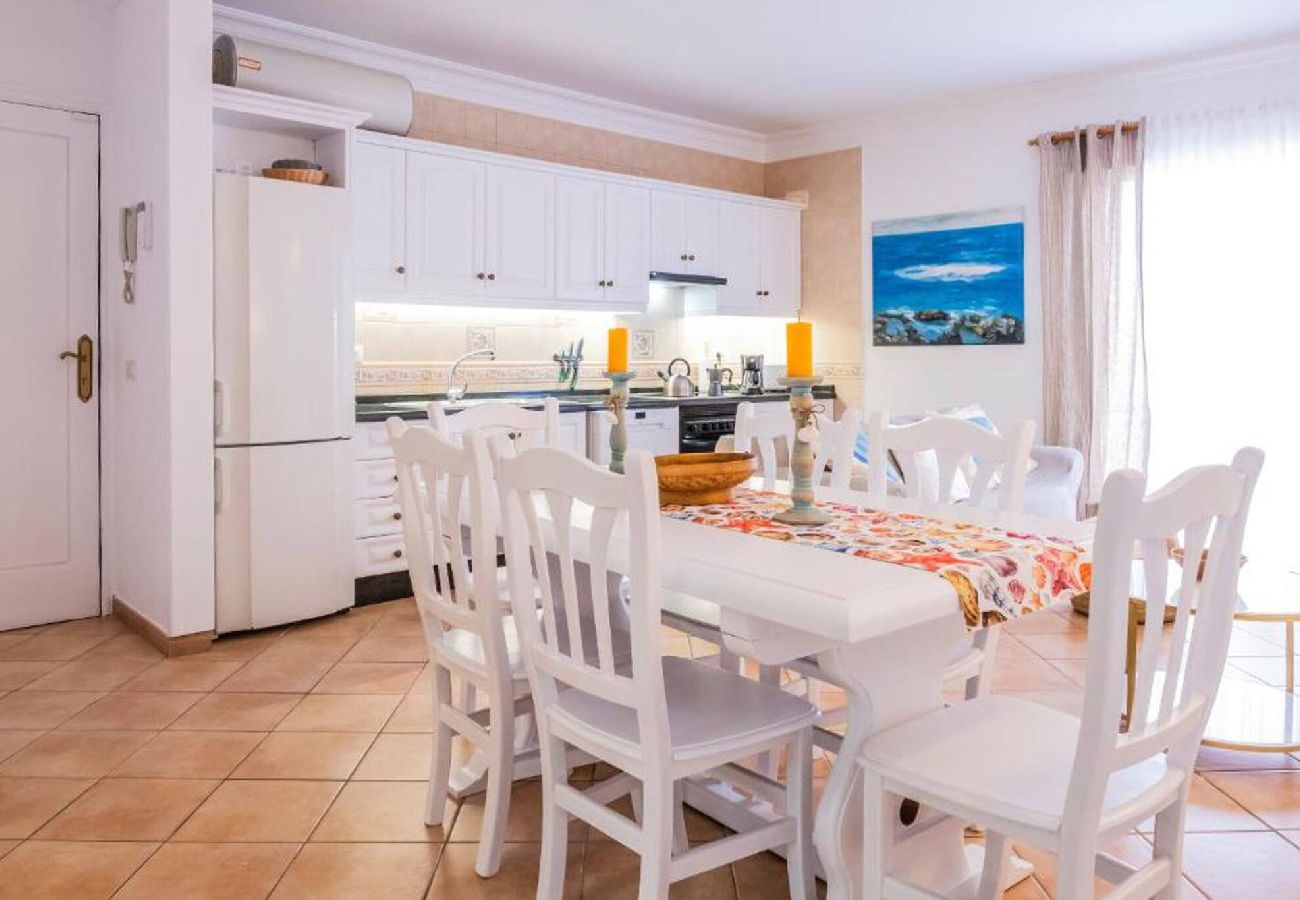 Casa en Poris de Abona - Live Poris Begonia 87 con terraza y vista al mar 