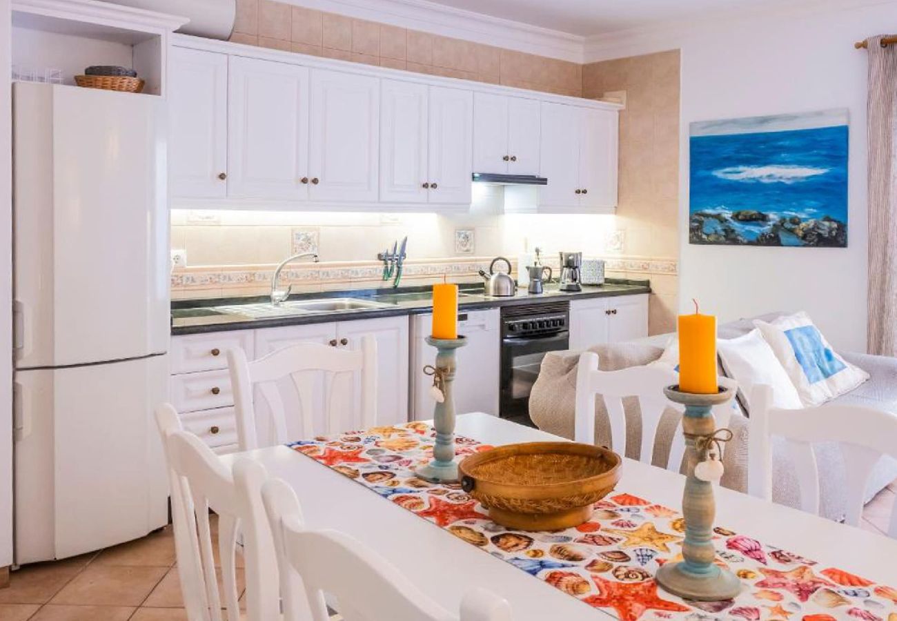 Casa en Poris de Abona - Live Poris Begonia 87 con terraza y vista al mar 