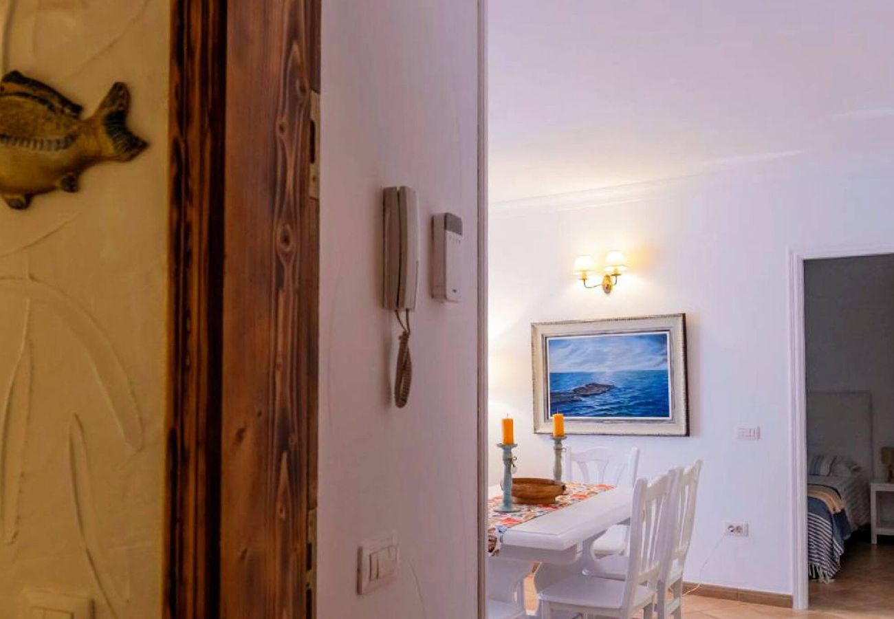 Casa en Poris de Abona - Live Poris Begonia 87 con terraza y vista al mar 