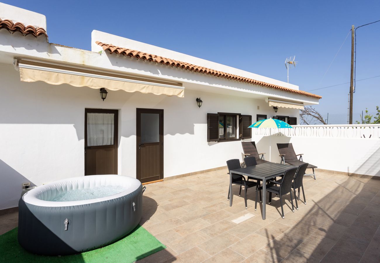 Villa en Adeje - Live Adeje Ifonche Relax Place with Terrace 