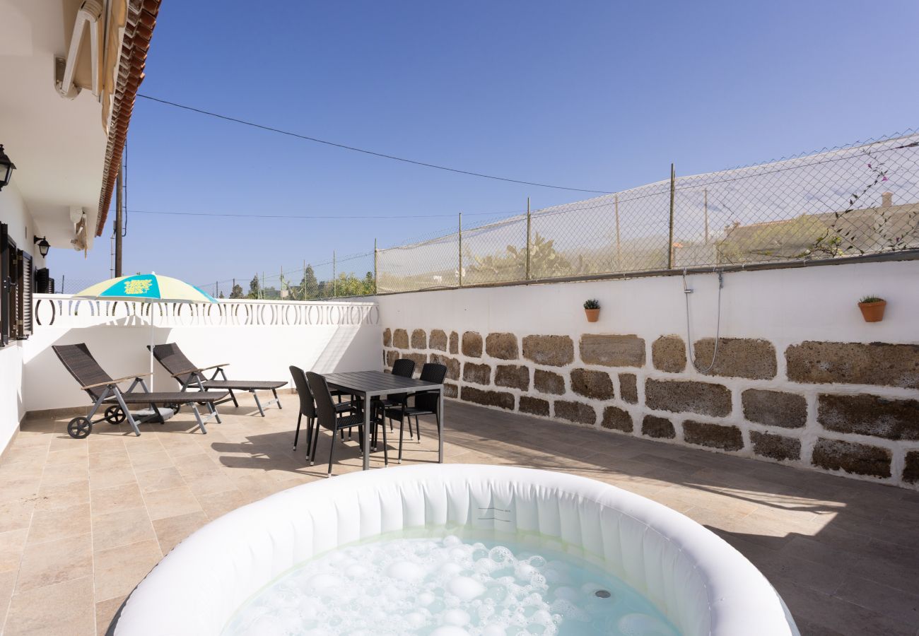 Villa en Adeje - Live Adeje Ifonche Relax Place with Terrace 