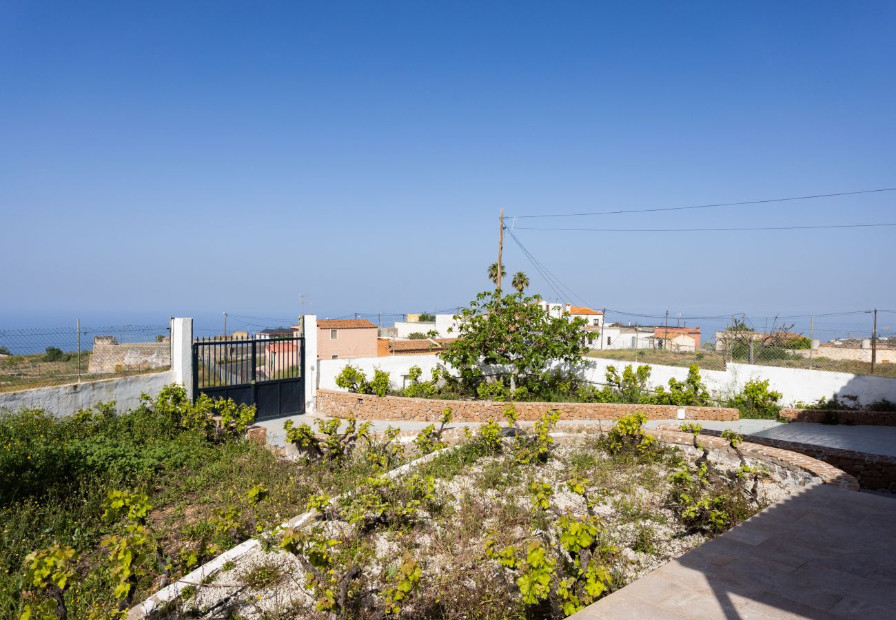 Villa en Adeje - Live Adeje Ifonche Relax Place with Terrace 