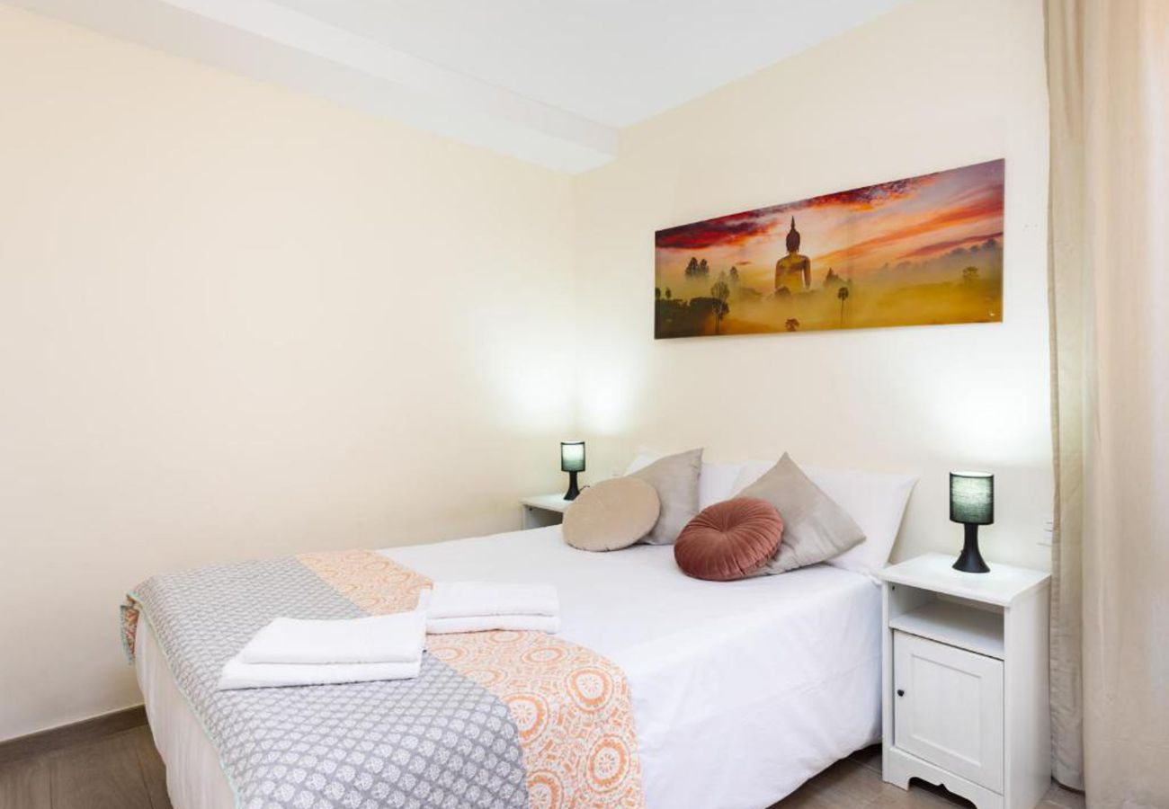 Apartamento en Playa de Las Americas - Live Americas Beach pool