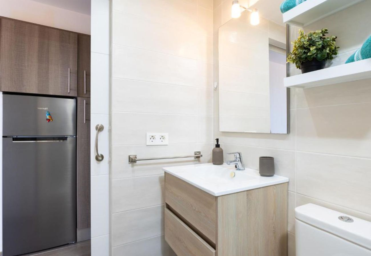 Apartamento en Playa de Las Americas - Live Americas Beach pool