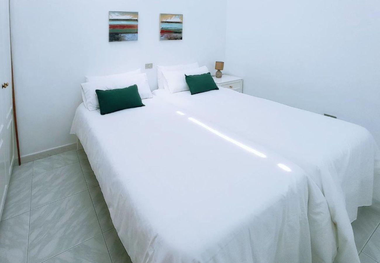 Casa en Arico -  Alojamiento Live Playa Chica Abades (Live My Place)