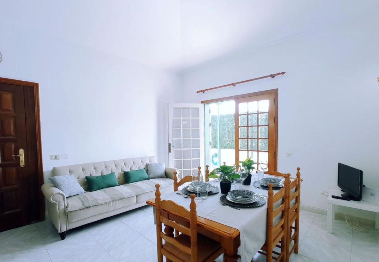 Casa en Arico -  Alojamiento Live Playa Chica Abades (Live My Place)