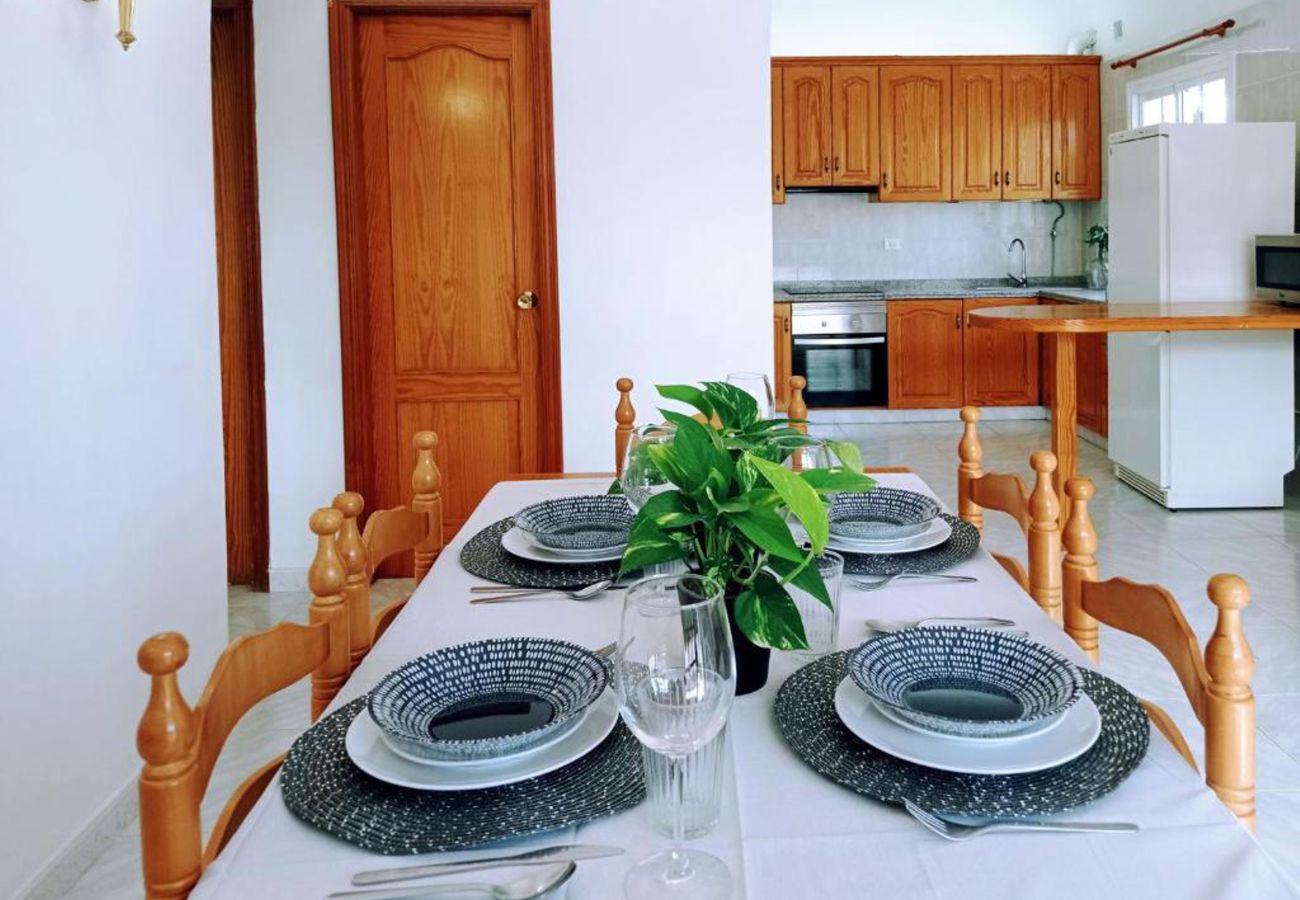 Casa en Arico -  Alojamiento Live Playa Chica Abades (Live My Place)