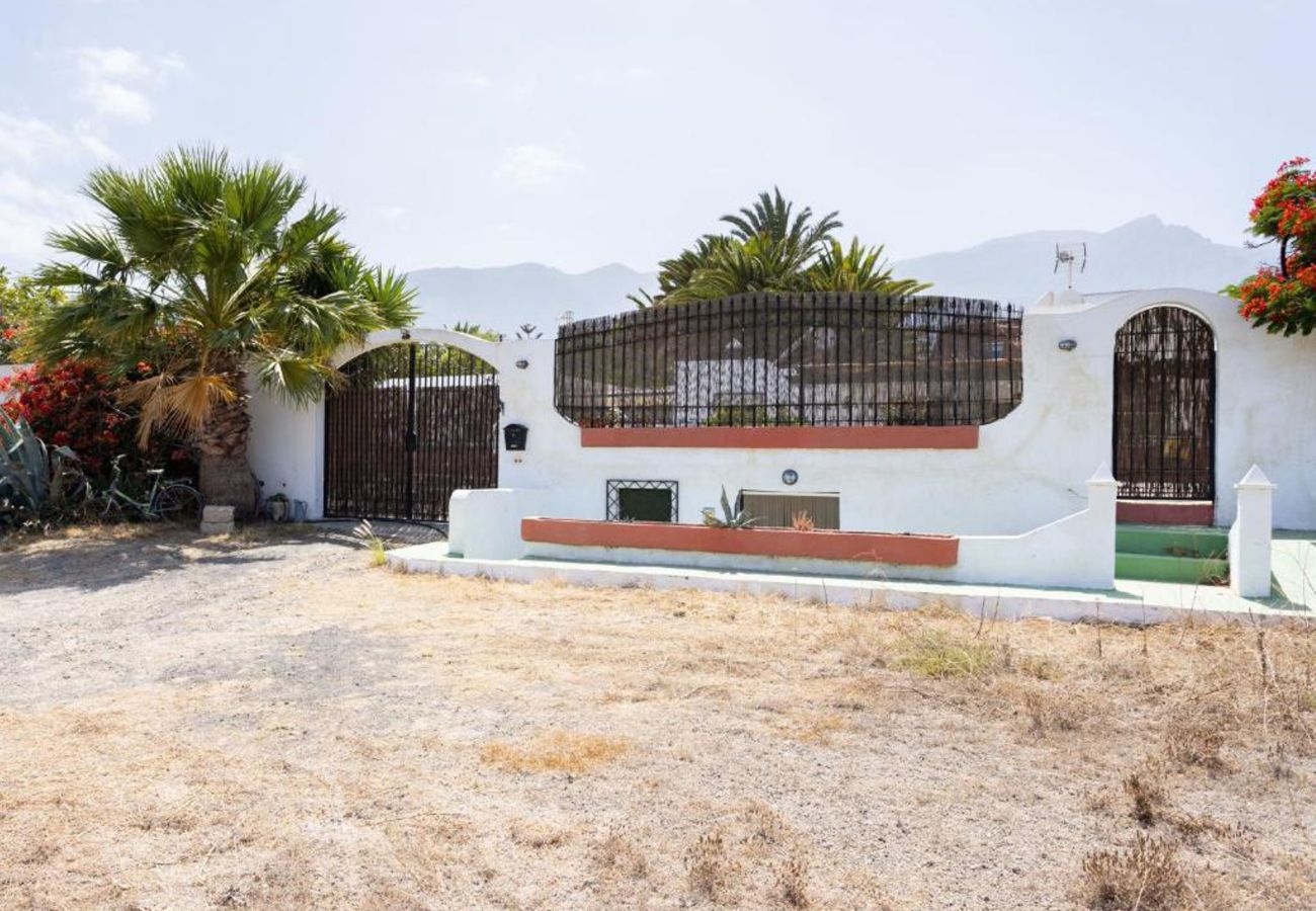 Casa rural en Güimar - Live Socorro J F