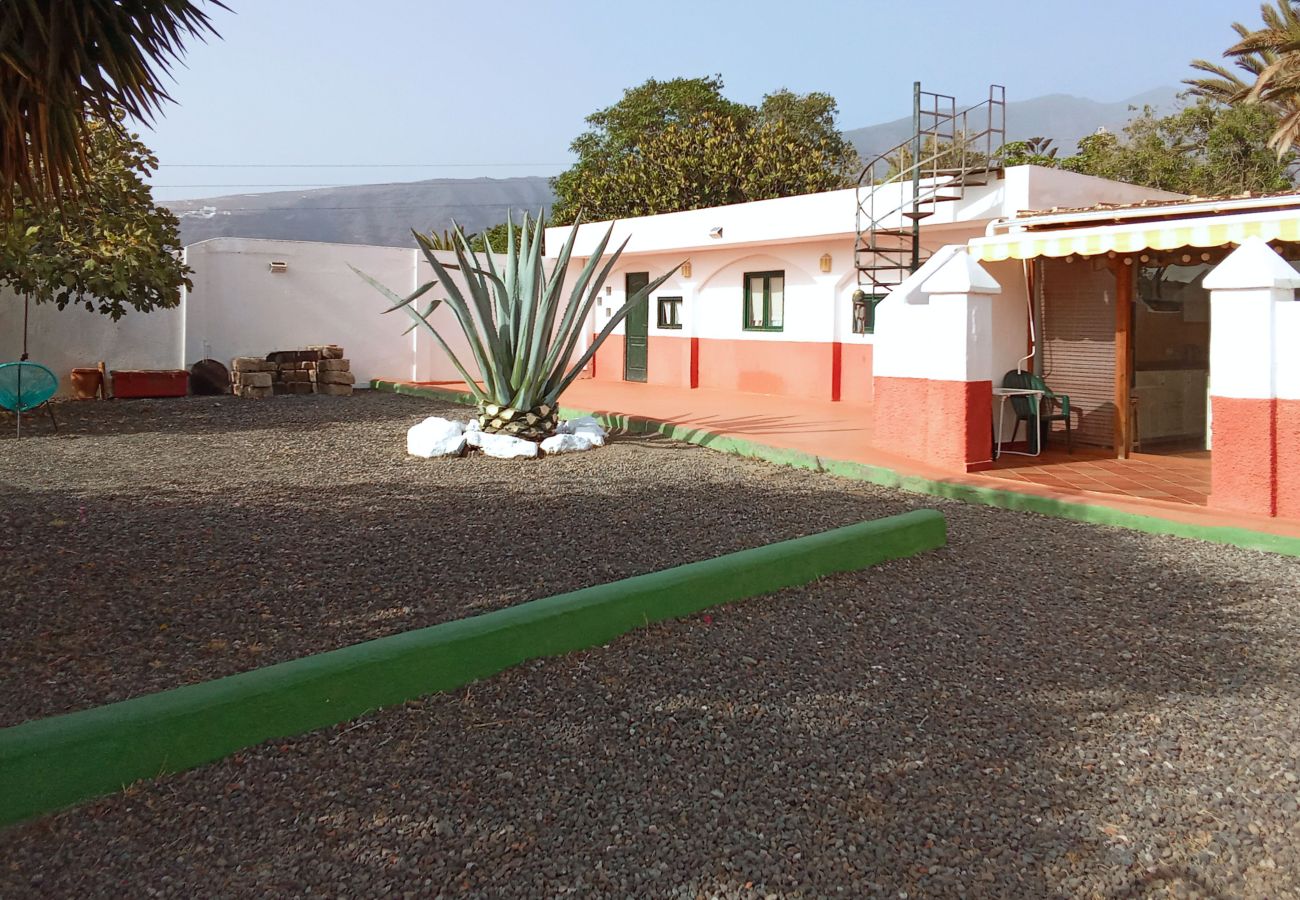 Casa rural en Güimar - Live Socorro J F