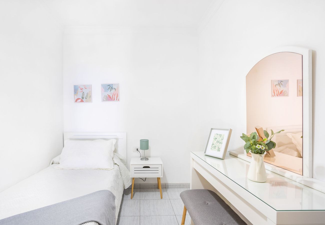 Apartamento en Arico - Live Arico la Jaca el Remo