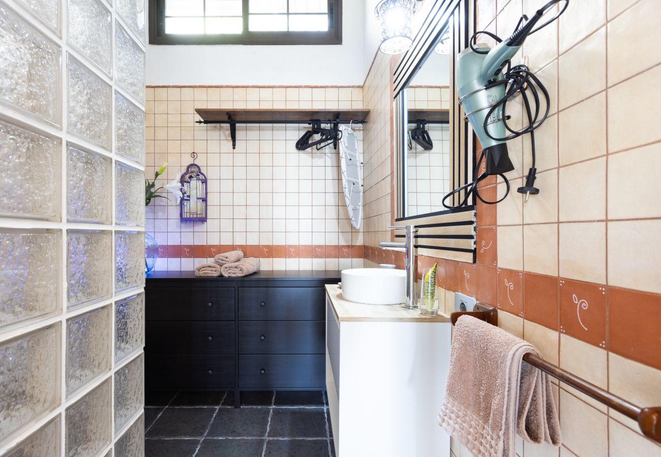 Estudio en Candelaria - ARAYA MUY MÍA 3